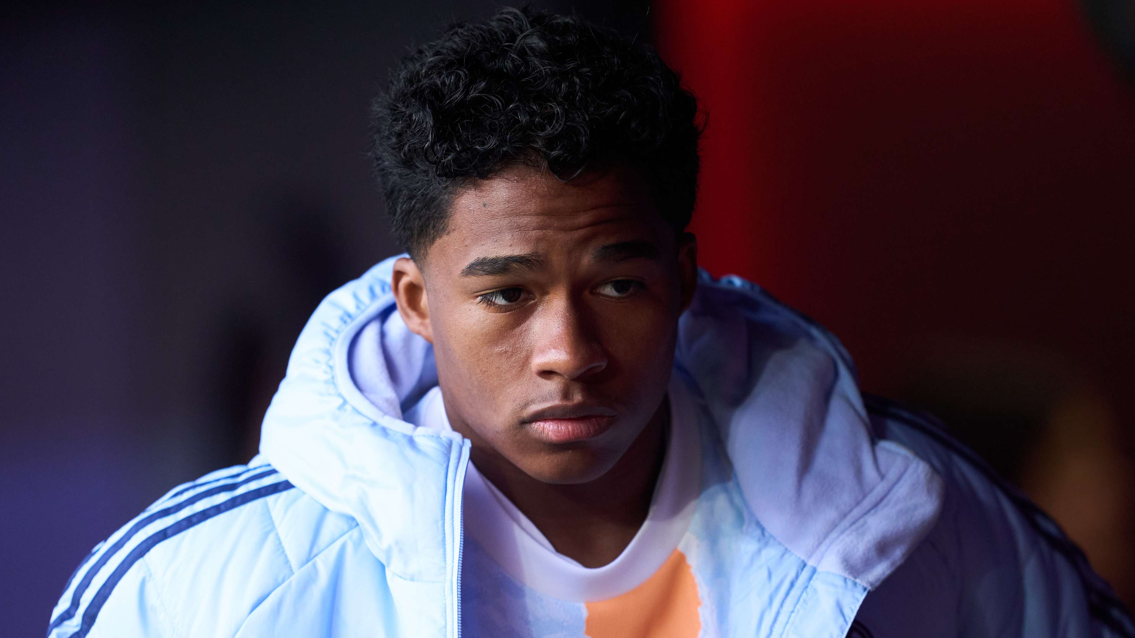 敲定莱昂纳 敲定莱昂纳